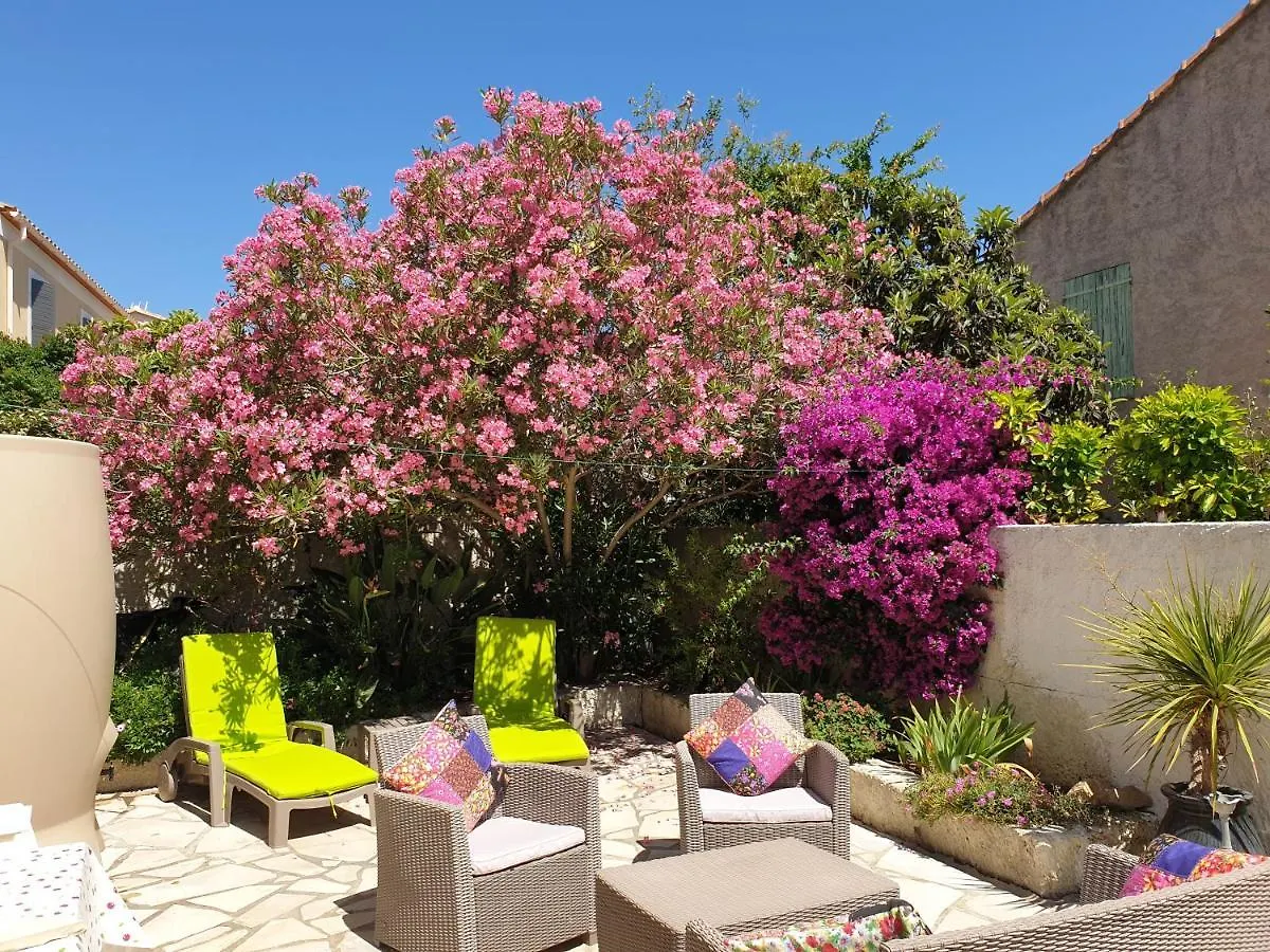 Etoile De Mer - Appt 3 Ch 2 Sdb A 150M D'Une Plage De Sable Fin Hyper Equipe & Wifi Saint-Mandrier-sur-Mer 0*,  France